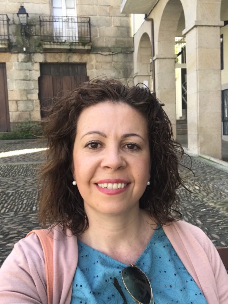 IsaIsatolo's tweet photo. La vida es mejor con una sonrisa 😃 #siemprepositiva #optimistapornaturaleza ☀️☀️#siempreconunasonrisa 😜😜 #ourense #galicia Necesitas un #communitymanager ??? Escríbeme 📲📲 https://t.co/RBtUeu446h