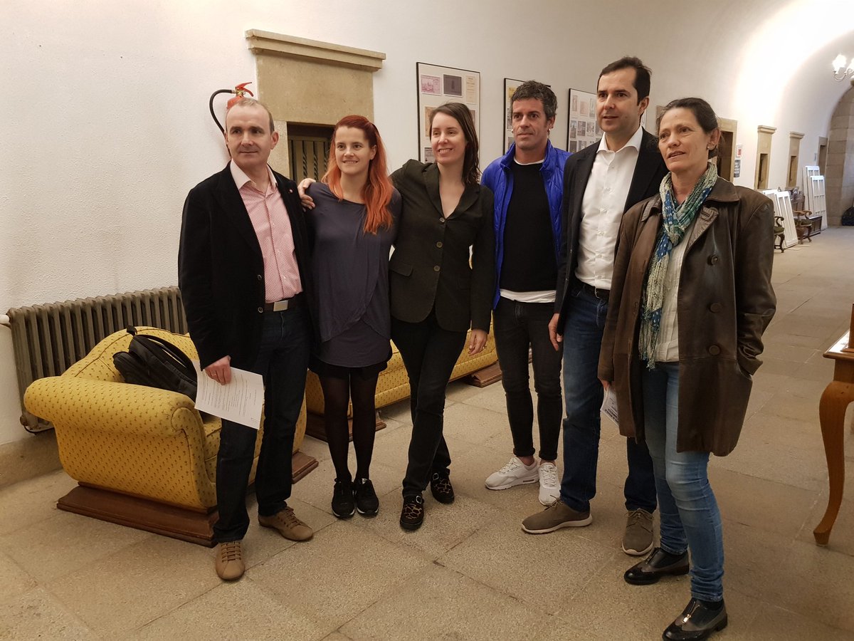 Hoxe presentamos as actividades con motivo do #DíadaDanza:
📌Taller+espectáculo con Janet Novás e Dani Pannullo
📌'Gaia' de Entremans e 'Son' de Nova Galega de Danza
📌Concerto da BMSC
📌Colaboracións con Alfaia, Lodanzas e Can Cun Quinqué.

👉Toda a info: goo.gl/JRH9uh