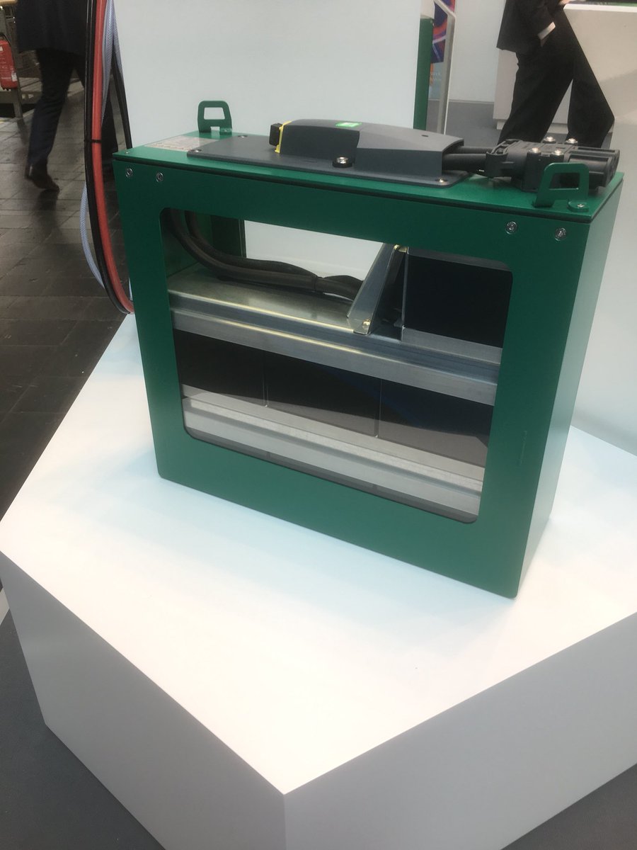 HoppeckeUK's tweet image. Trak powerpack LiOn on show #cemat2018 for easy, safe, high availability and low total cost of ownership.