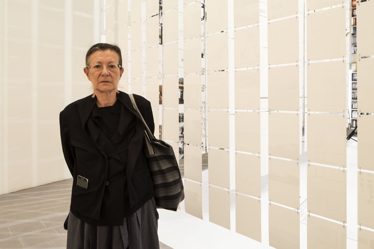 la_Biennale's tweet photo. “Ho continuato a mantenere un rapporto costante con il mondo dell’arte. Le mie case spesso sono tappa obbligata per artisti in viaggio”. 
Maria Giuseppina Grasso Cannizzo 
#BiennaleArchitettura2018 #MuseumWeek #womanMW https://t.co/I4LLYlST5S