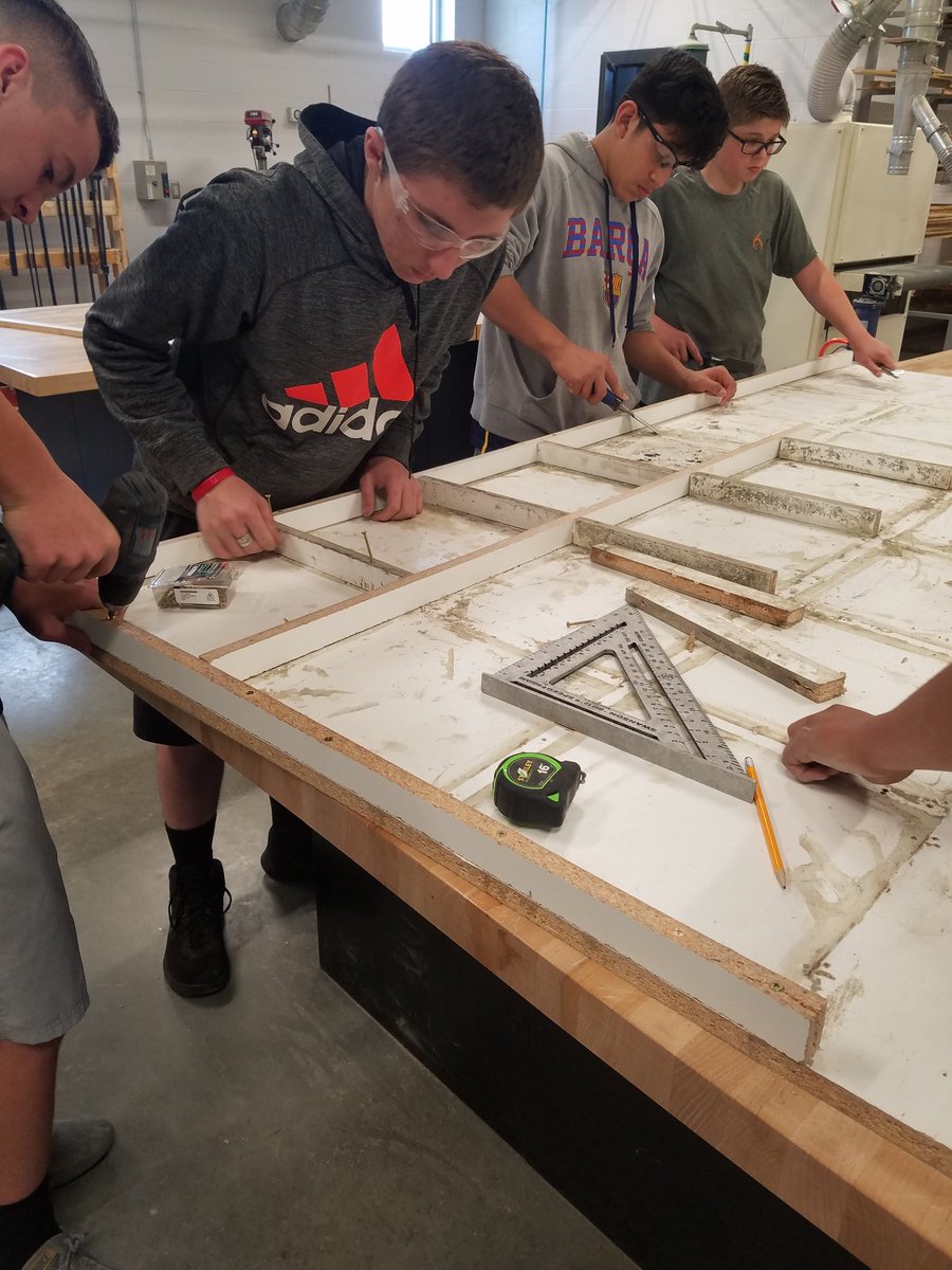 wildcatcreation's tweet photo. Remakeing the mold to make more stepping stones #signaturestones https://t.co/fhuNdlxqHJ