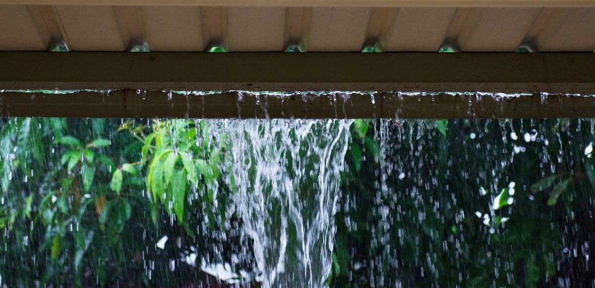 ContrConnection's tweet image. The saying goes ""April showers brings May flowers"". Be prepared for rainfall by repairing any damaged gutters or roof leaks. 
. 
. 
.
 bit.ly/2pz3Rrh
.
.
#ContractorConnection #Rainfall #WaterDamage #LeakyRoof