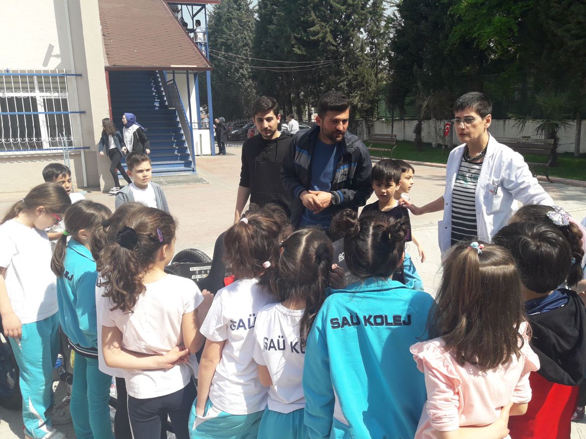 23 Nisan Ulusal Egemenlik Bayramı egemenliğin ulusta olduğu düşüncesinin kabul edildiği gündür. Çocuk bayramımızdır. Yarının büyükleri olan siz çocukların bayramıdır. 23 Nisan Ulusal Egemenlik ve Çocuk Bayramımız Kutlu Olsun🇹🇷🇹🇷