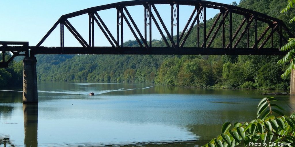 April's Trail of the Month is #West Virginia and #Pennsylvania’s Parkersburg to Pittsburgh (P2P) corridor! The developing 238.5-mile route connecting northern West Virginia and southwestern Pennsylvania by trail would be a gamechanger. Discover why: rtc.li/p2p-totm