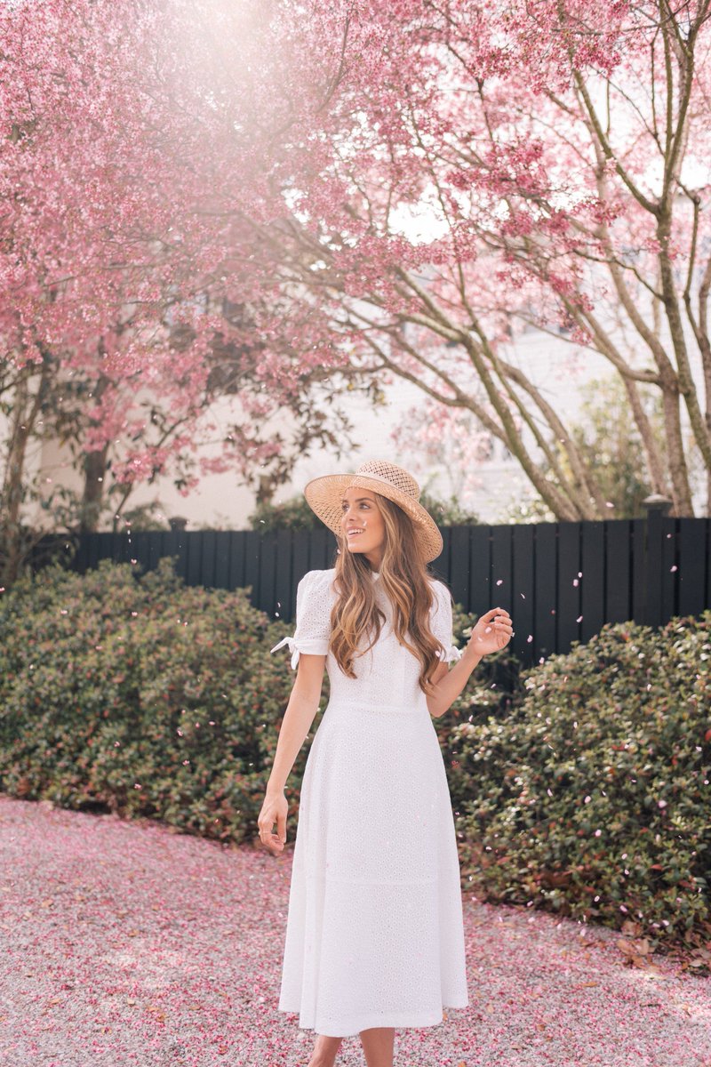 juliaberolz's tweet photo. Highlighting some of our @gmgcollection shop exclusives along with other favorite dresses over on GMG today https://t.co/aGnEiofwqA https://t.co/mMGnV3AiLn
