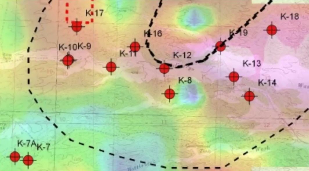 BellCopperBCU's tweet photo. [March 27 2018] Tim Marsh &amp; Peter Bell Discuss Geological Maps of Kabba $BCU.V #mining #commodities #Arizona #USA #BellCopper #copper #lead #zinc #TimTalks https://t.co/aVP2Ly4WRW https://t.co/YlUp0WlIWF