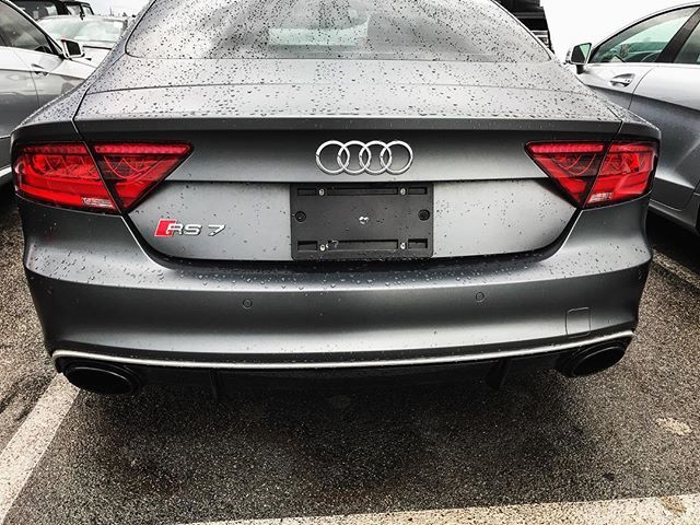 PgasGlobalAuto's tweet photo. Rearview 15’Audi RS7 Sports coupe 💨. #audi #quattro #audirs7 #rs7 #audigramm #carstagram #amazingcars247 #carswithoutlimits #cigar #pegasusglobalauto #mydubai #brasil #instacar #speedhunters #turbo #drive #luxurycars #speed #golf #car #automotive #cigarporn #racecar #germanc… https://t.co/IdFJYjFBlf