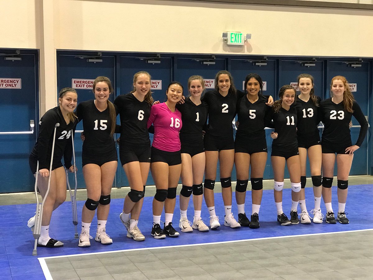 DynamixVBC's tweet photo. Day 2 at Far Westerns and Dynamix 15 Black took first in pool play! https://t.co/p0TkSMAQrZ