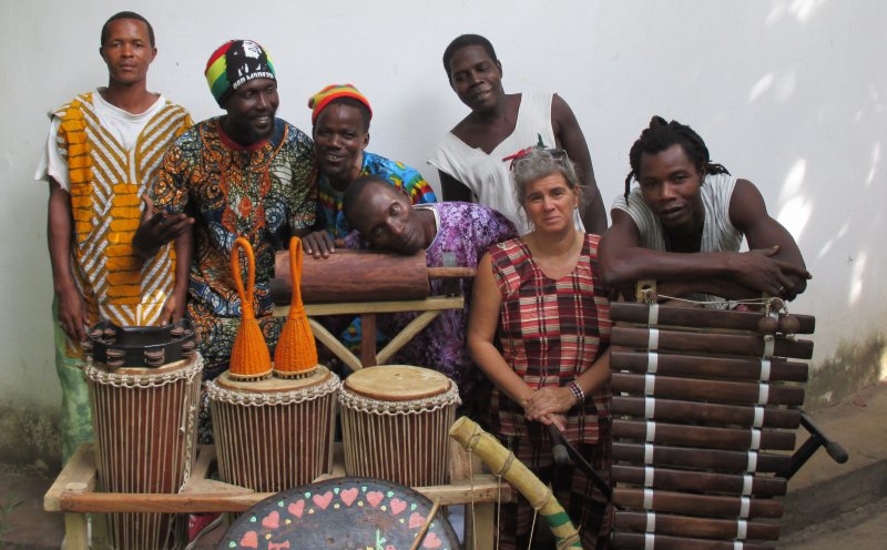 #EthnoCloudsBestChoiceDaily
☛ ethnocloud.com/Toumaranke/?so… RT 
#ECBCD #worldmusic #musicians @toumaranke #Gambia #traditionalmusic #AfricanMusic #WestAfricanMusic @womex @womadfestival @WOMADelaide @womadNZ @WomadChile #womad