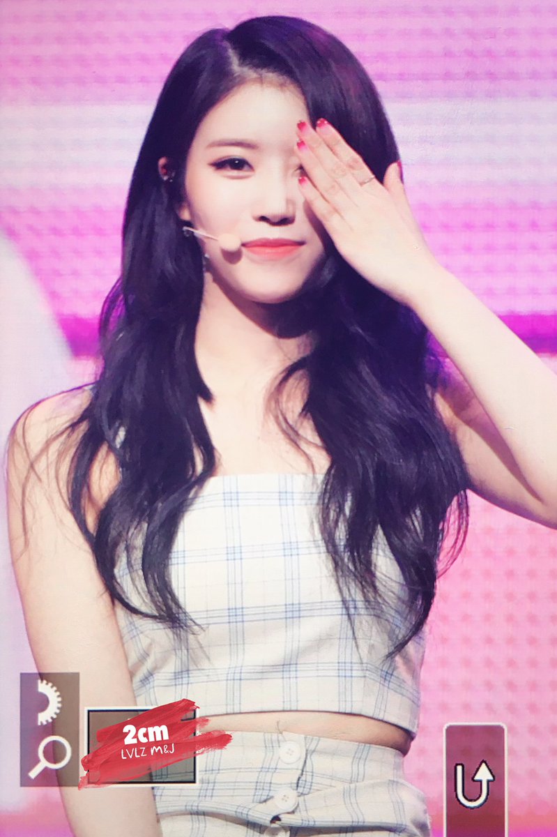 180423 #치유 쇼케이스
#러블리즈 #Lovelyz #이미주 #미주 <a href="/Official_LVLZ/">Lovelyz_Official</a> preview🍃

오늘 왜 이렇게 윙크 예쁘게 하나 했더니 러블리너스 마니또였네😘