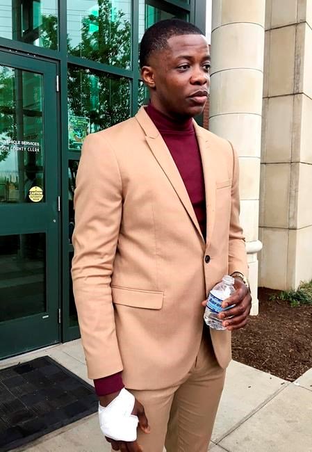 Man who snatched AR-15 from gunman: 'It was life or death'  bit.ly/2HCZg1R https://t.co/ToxkxpQjUW