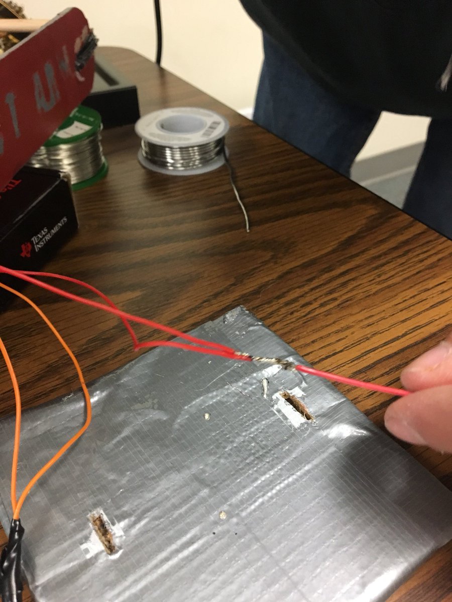 ProjectA_R_M's tweet photo. Getting permanent @blinngineer @BlinnEngineer @TXInstruments #DSTR #ENGR1201 https://t.co/6PxSUbBM5d