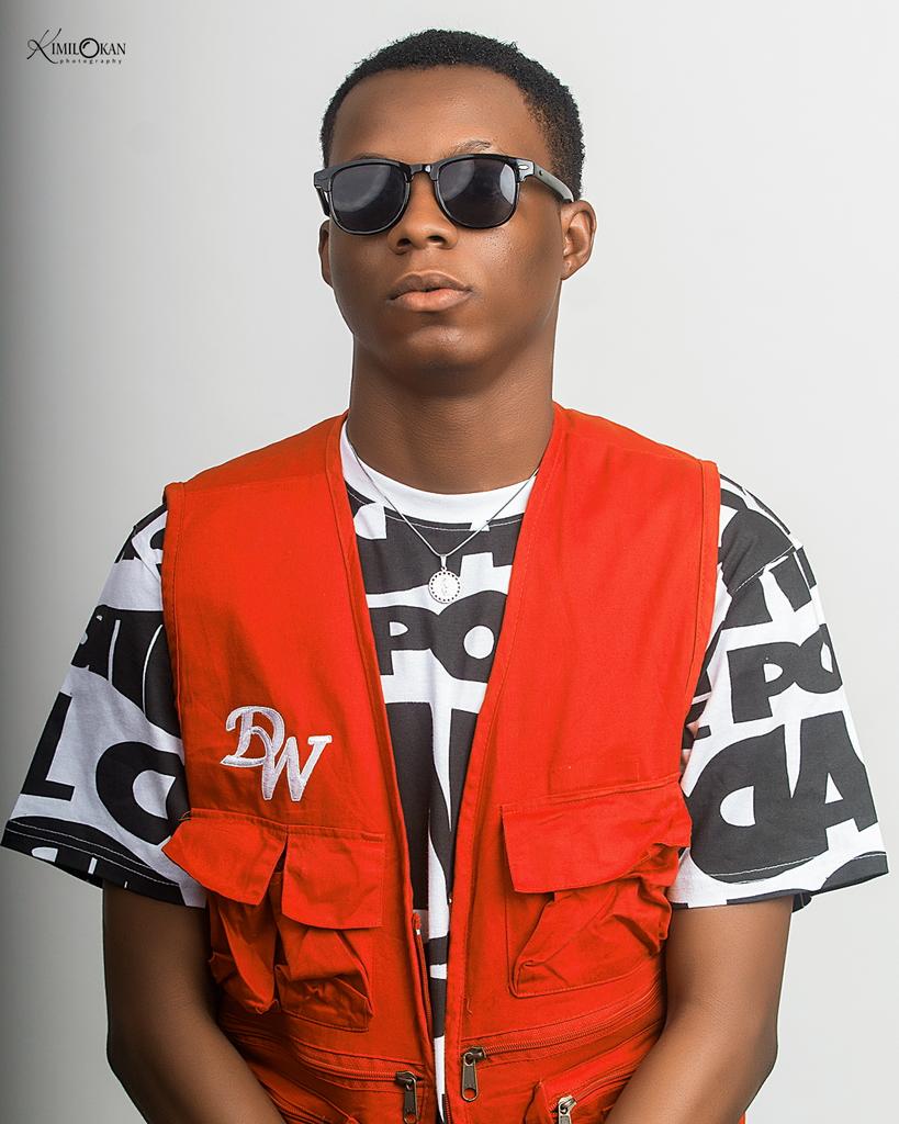 EXCLUSIVE DWAVE SIGHT JACKET.
ARTIST:[<a href="/TERRI_RYN/">#AFROSERIES out now !!</a>]
📸:[<a href="/KIMILOKAN/">K</a>] 
STYLIST:[<a href="/OLAYINKADWAVE/">DWAVE</a>]