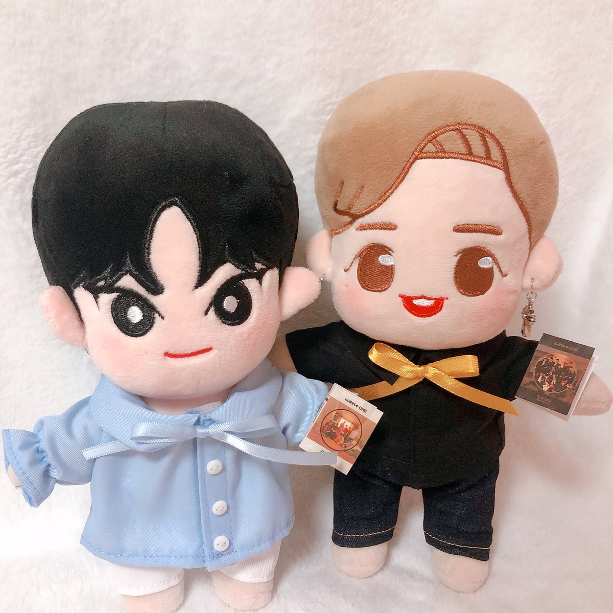 dear_doll_s2's tweet photo. 솜105즈의 0+1=1 💛🖤
파파삼초니 앨범 꼭 쥐고 신난 아가들˙ᵕ˙⑅

#20cm인형 #오대오미녀니 #아기녤
#이룸이네_뭉치들 #낮황_밤녤 #솜105즈 https://t.co/FadBfn47SS