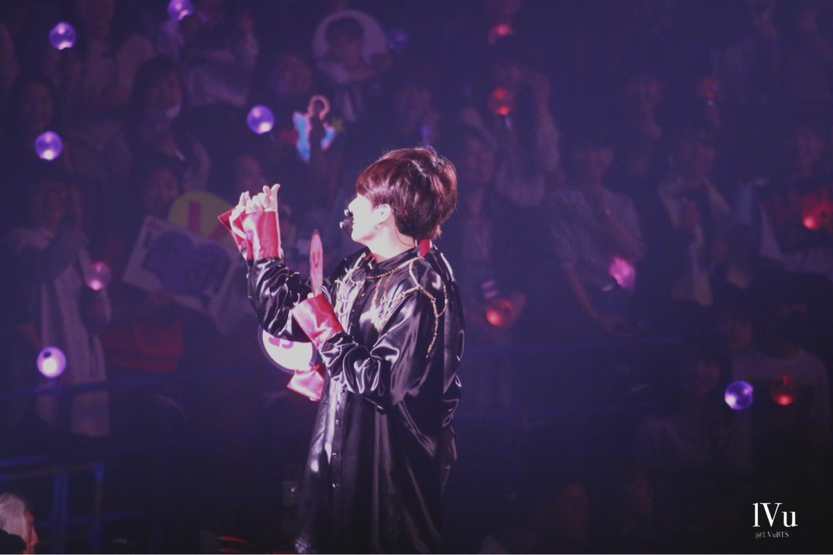 TheTKGlobal's tweet photo. THESE PHOTOS DESERVE TO BE PUT IN AN ART MUSEUM 

©️ LVuBTS https://t.co/SY4YcAYdAI