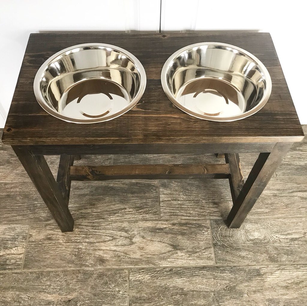 twomoosedesign's tweet photo. Even the giant dogs need feeders! This is an extra large farmhouse feeder finished in Jacobean. 

Who out there has a big dog?? 

#bigdog #raisedfeeder #petfurniture #petsupplies #etsyshop #etsylove #largebreed #jumbo https://t.co/NyY9cgQSN0