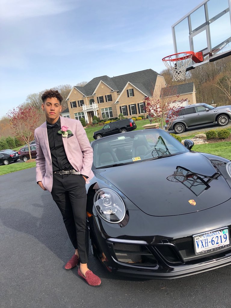 TheZayWay4's tweet photo. #PROMFLOW ๐๐ https://t.co/sLJCBMYwUY