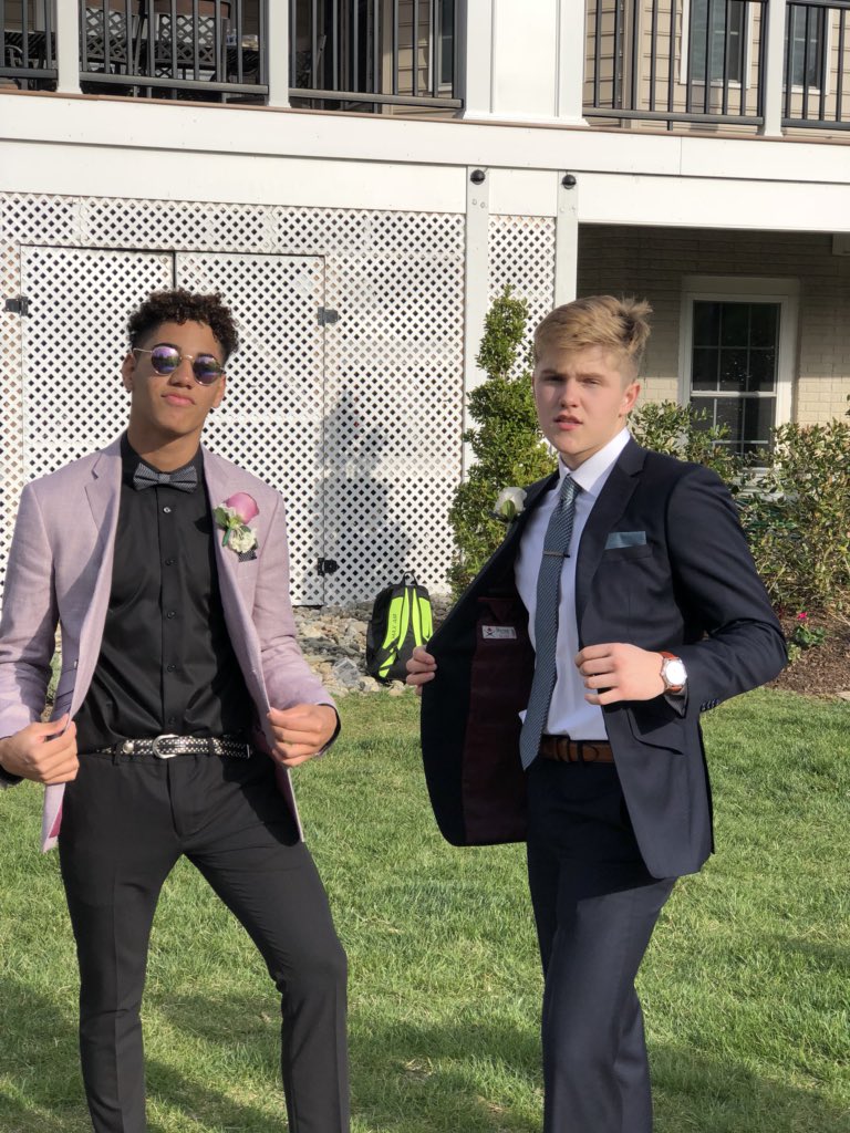 TheZayWay4's tweet photo. #PROMFLOW ๐๐ https://t.co/sLJCBMYwUY