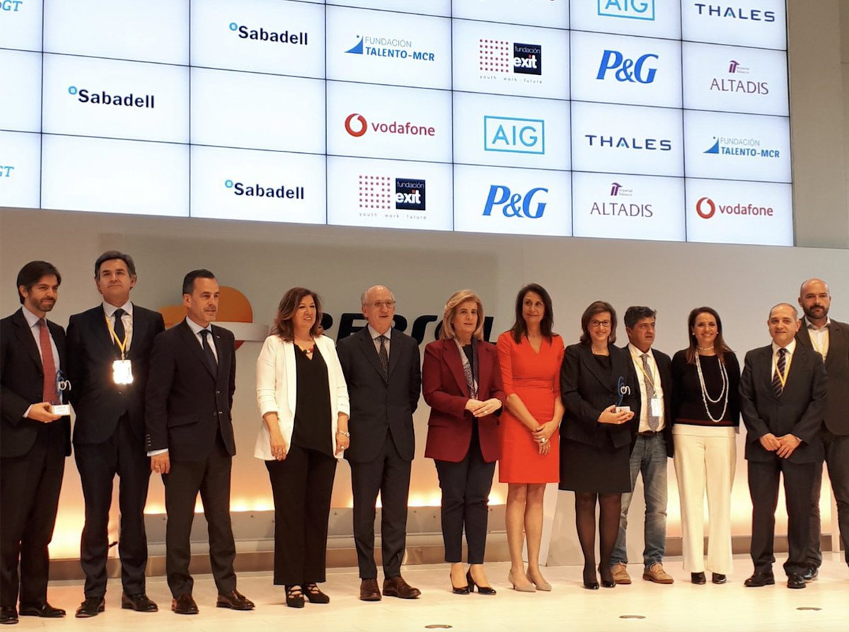sabadellprensa's tweet photo. #GenerationWars2 | Hoy se han reconocido las mejores prácticas empresariales de diversidad generacional en la entrega de los primeros premios @generacciona https://t.co/86LUy7SlyM https://t.co/wYNvToh14Z