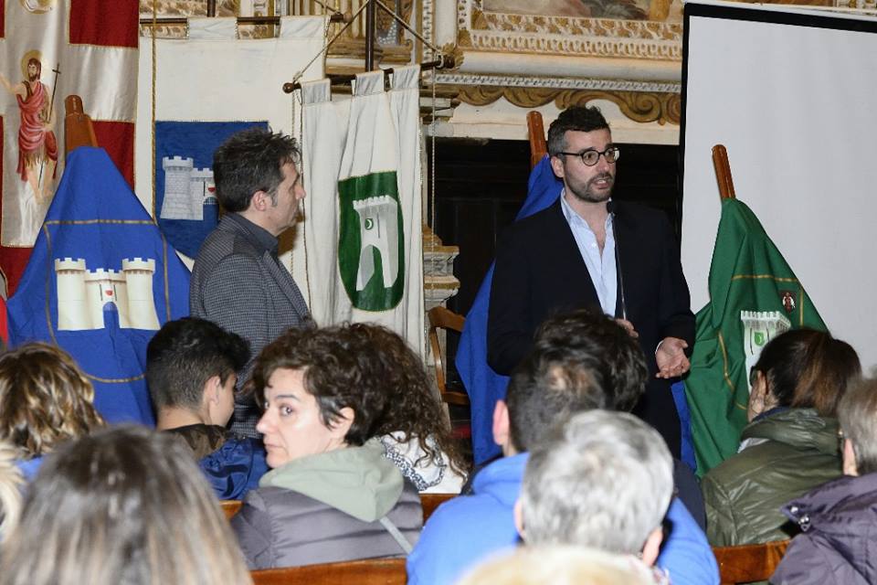 radiogold.tv/?p=33345 Presentazione dei bozzetti per le infiorate e del progetto Giovane Costume Storico!
<a href="/InfioratoriFab/">Infioratori Fabriano</a> <a href="/SergioSolari81/">Sergio Solari</a> <a href="/MarcheTourism/">Marche Tourism</a> <a href="/MarcheEventi/">MarcheEventi.it</a>  <a href="/Italy_global/">Italy Tourism Global</a> <a href="/marcheinfesta/">Marcheinfesta.it</a> <a href="/risorgimarche/">risorgimarche</a> #FabrianoPalio #PalioDiSanGiovanni #Identità #Appartenenza #Storia