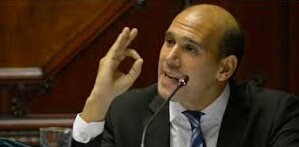 Militante_404's tweet photo. Directorio de #ASSE le debe información a la investigadora | El Dip. @MartinLema404 está dispuesto a agotar todas las herramientas parlamentarias. https://t.co/fNFp15W5lg https://t.co/0MAvkdle1j