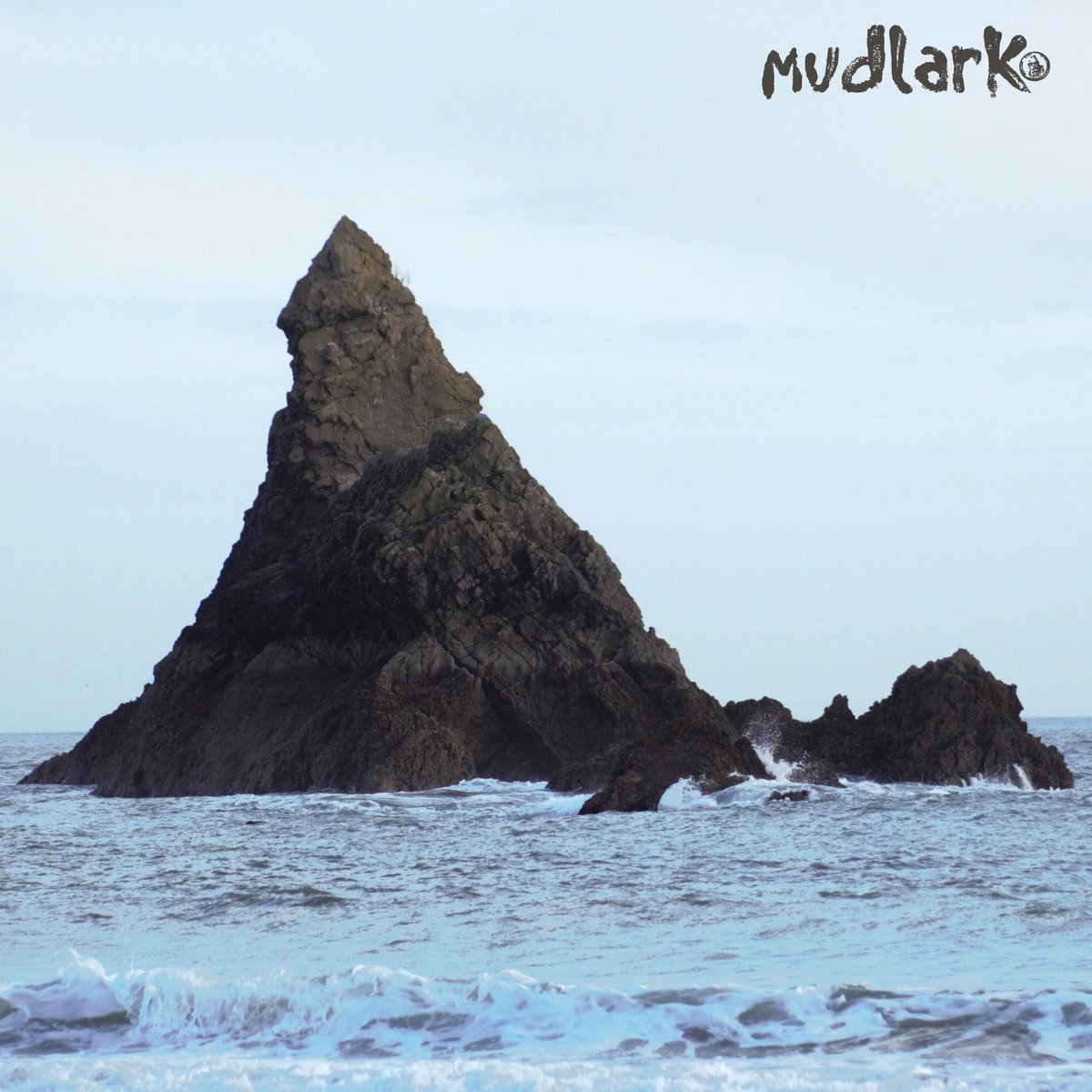 In other news, heres our latest review. This time its spoken word/progressive metal band Mudlark and their EP canvas, it's proper interesting so check it out here! intiwn.wordpress.com/2018/04/23/mud…
