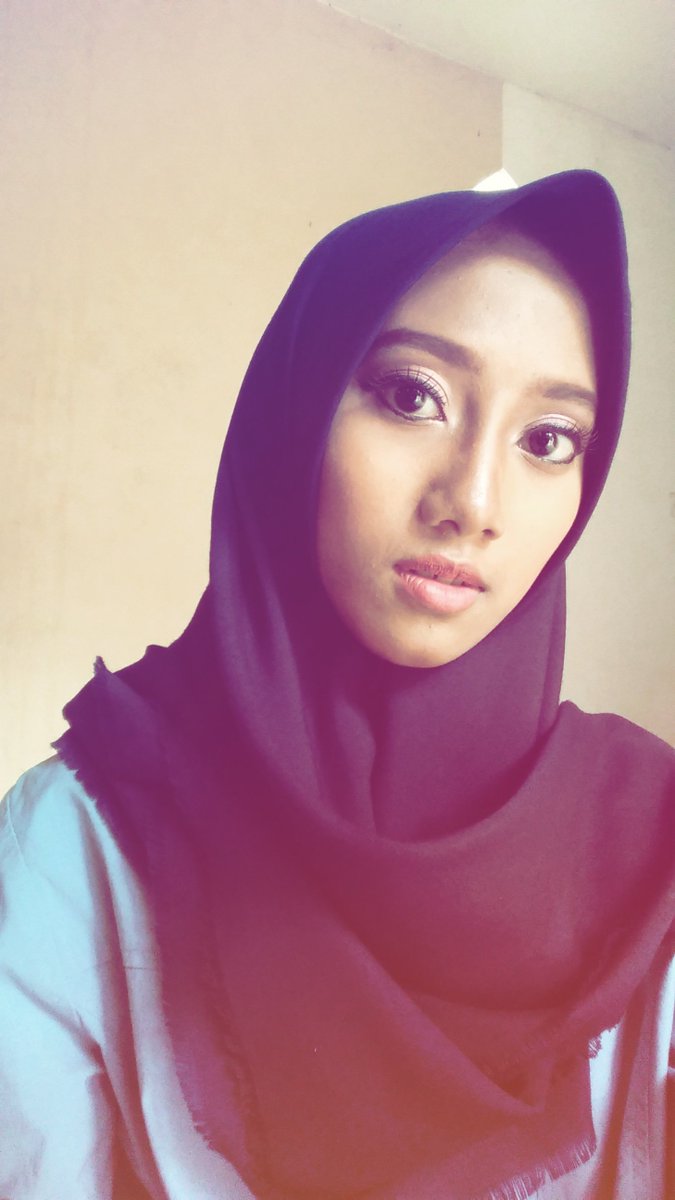 Effndilsa's tweet photo. Latepost. Ceritanya kartini an, tapi udah ganti kostum saja :D https://t.co/8V57Cs9eDI