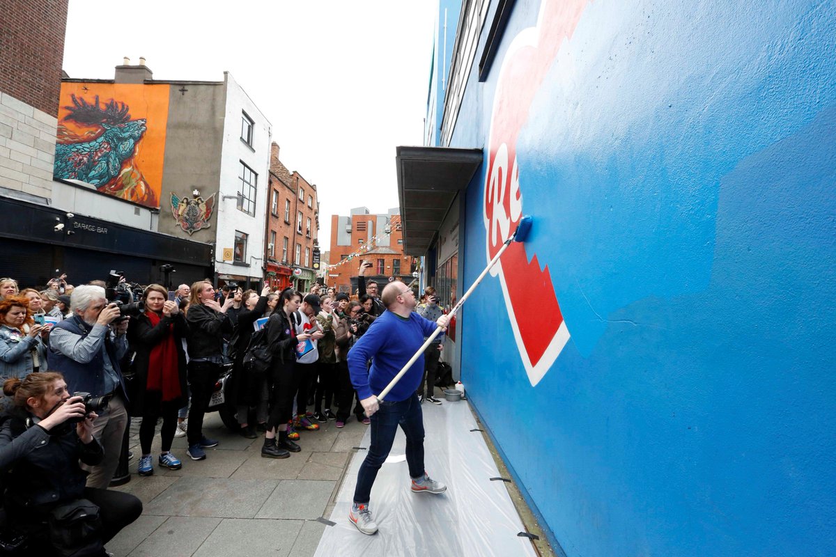 projectarts's tweet photo. "I am calling this action today defiant compliance"

A statement from our Artistic Director Cian O'Brien following today's removal of @MaserArt's mural. https://t.co/LFtLVBqjM6