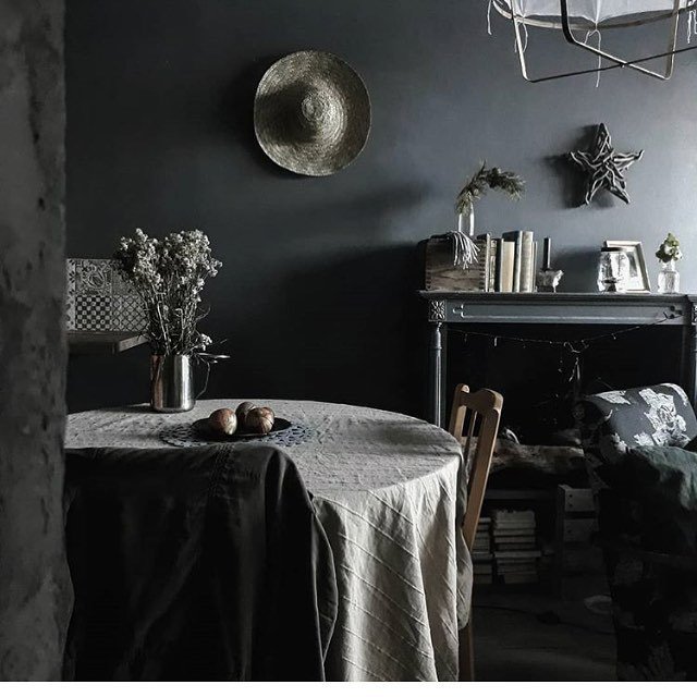 greenandmustard's tweet photo. The beautiful moody atmospheric setting of @storm_and_clay #dininginspiration #diningroom #mondayinteriors #monday #mondayinspiration #interiordesign #interiors #interiorstyle #interiorstyling #interiorinspo #homedecor #homestyle #homedesign #homestylin… https://t.co/tLlftYlMUv https://t.co/pcZHnjvXaZ