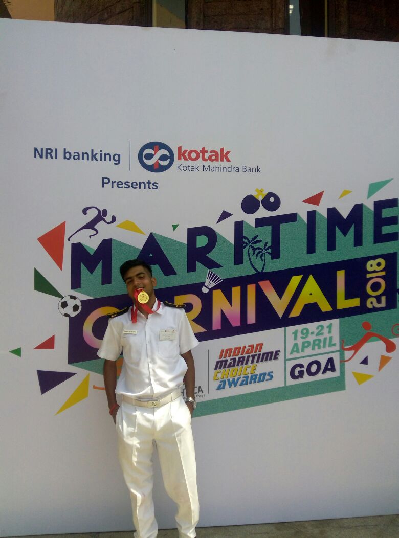 cn241998's tweet photo. That was really a good time in maritime fest and indian maritime choice awards Goa ,Maritime Students came from all over the india
And yes I succeed  to swipe a gold in mimicry event 
#gold_in_mimicry
#A_plant_as_a_prize
#save_tree_save_yourself 😊🙆😎 https://t.co/Hvb9RAmUfx