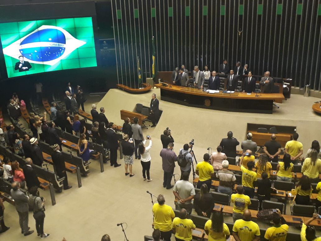 psdcamara's tweet photo. Tem início neste momento sessão solene da @camaradeputados em alusão aos 58 anos de Brasília. O Deputado @RogerioRossoDF é o requerente da homenagem. https://t.co/HBwbiWp2it
