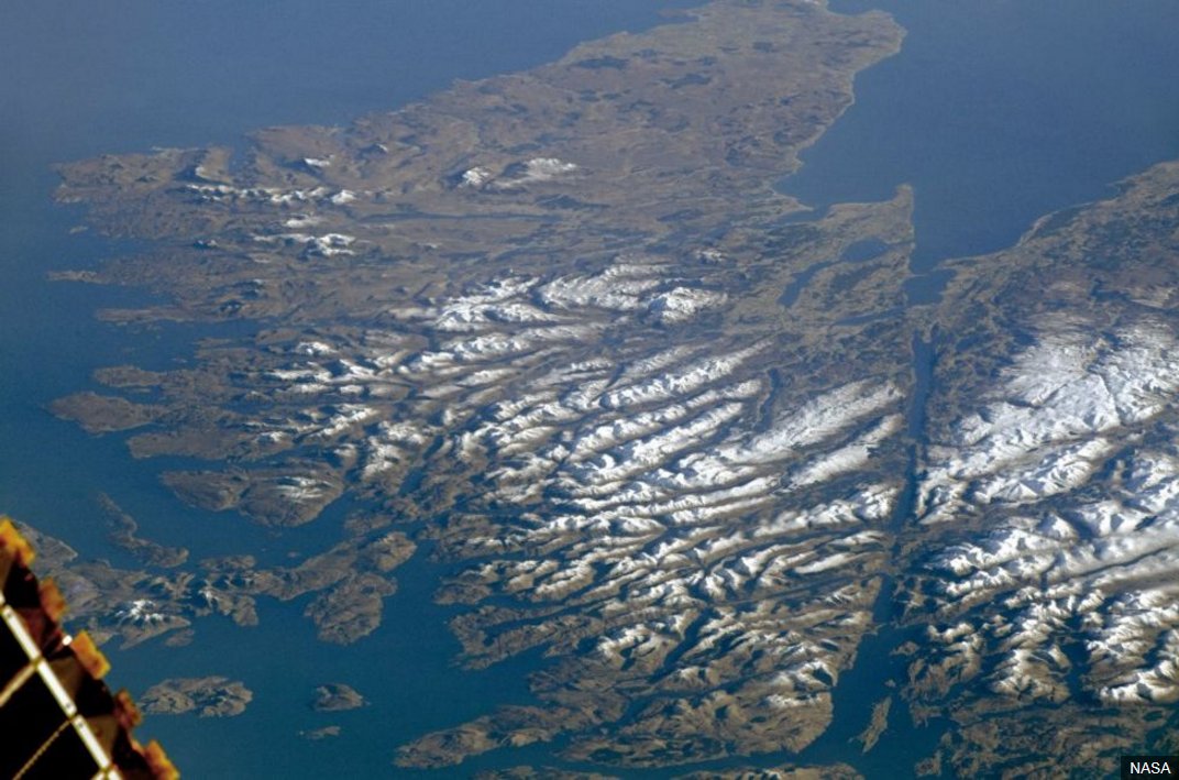 bbcweather's tweet photo. 'Cloudless' view of the Highlands captured from space https://t.co/Bk77oOpBpb Jo https://t.co/UZUel27QX1