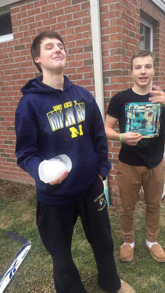 big_fish10's tweet photo. Happy birthday @MitchellWerry have a good day man 🔞 https://t.co/AllqUEkexy