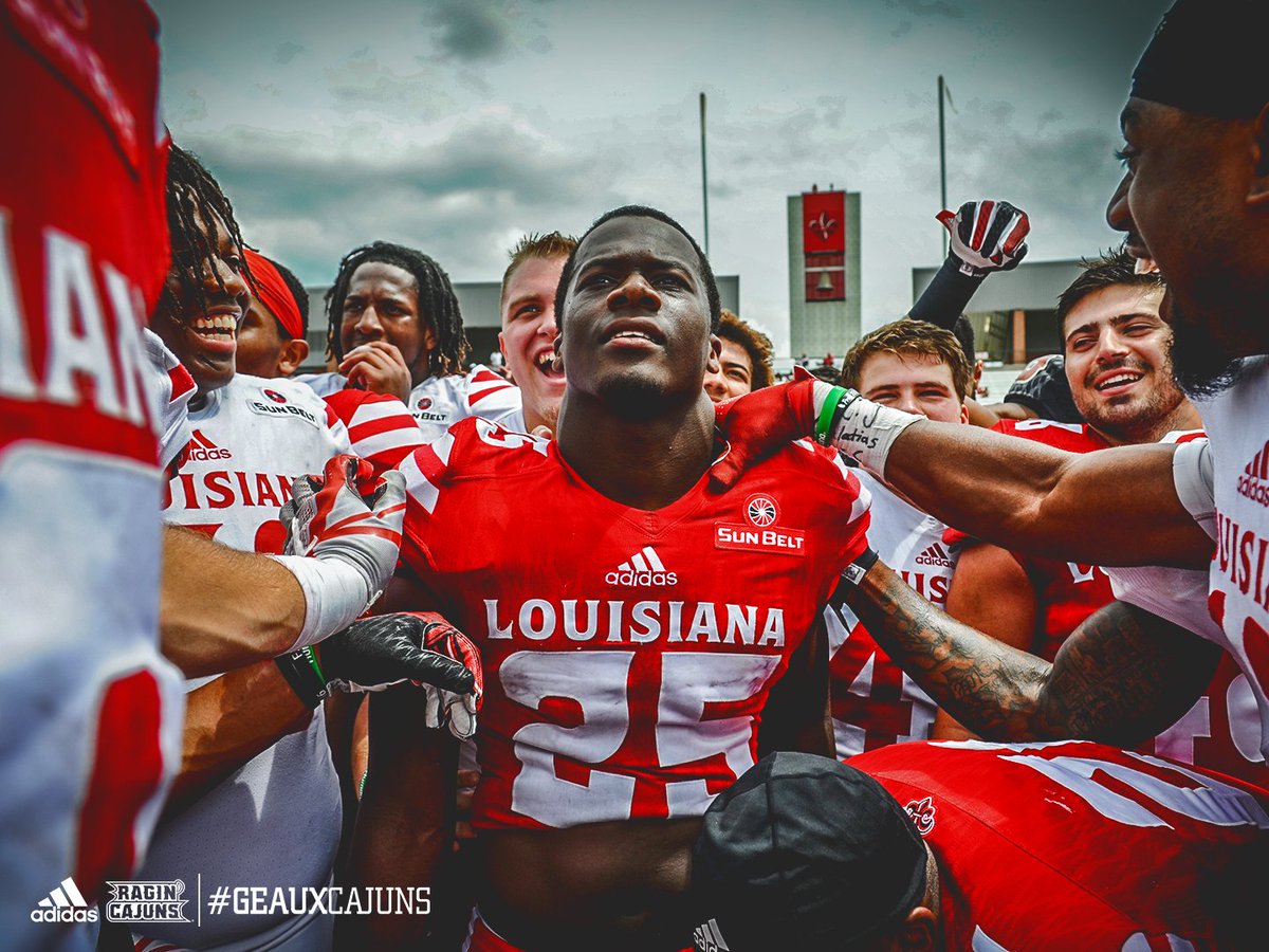 RaginCajunsFB's tweet photo. 🔺 Integrity 
🔺 Together 
🔺 Discipline 
🔺 Effort 
🔺 Tough 
🔺 Believe 

#cULture ⚜️ https://t.co/UTEOEhcX1y
