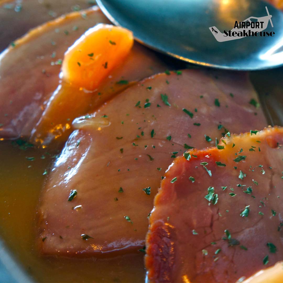 fly2steakhouse's tweet photo. Wham! Bam! Oh hot HAM! Lunch Buffet served every day from 11:00-2:00. Come dine in with us, or take it to-go! #fly2steakhouse #buffet #hambone https://t.co/OTLYEljjEf