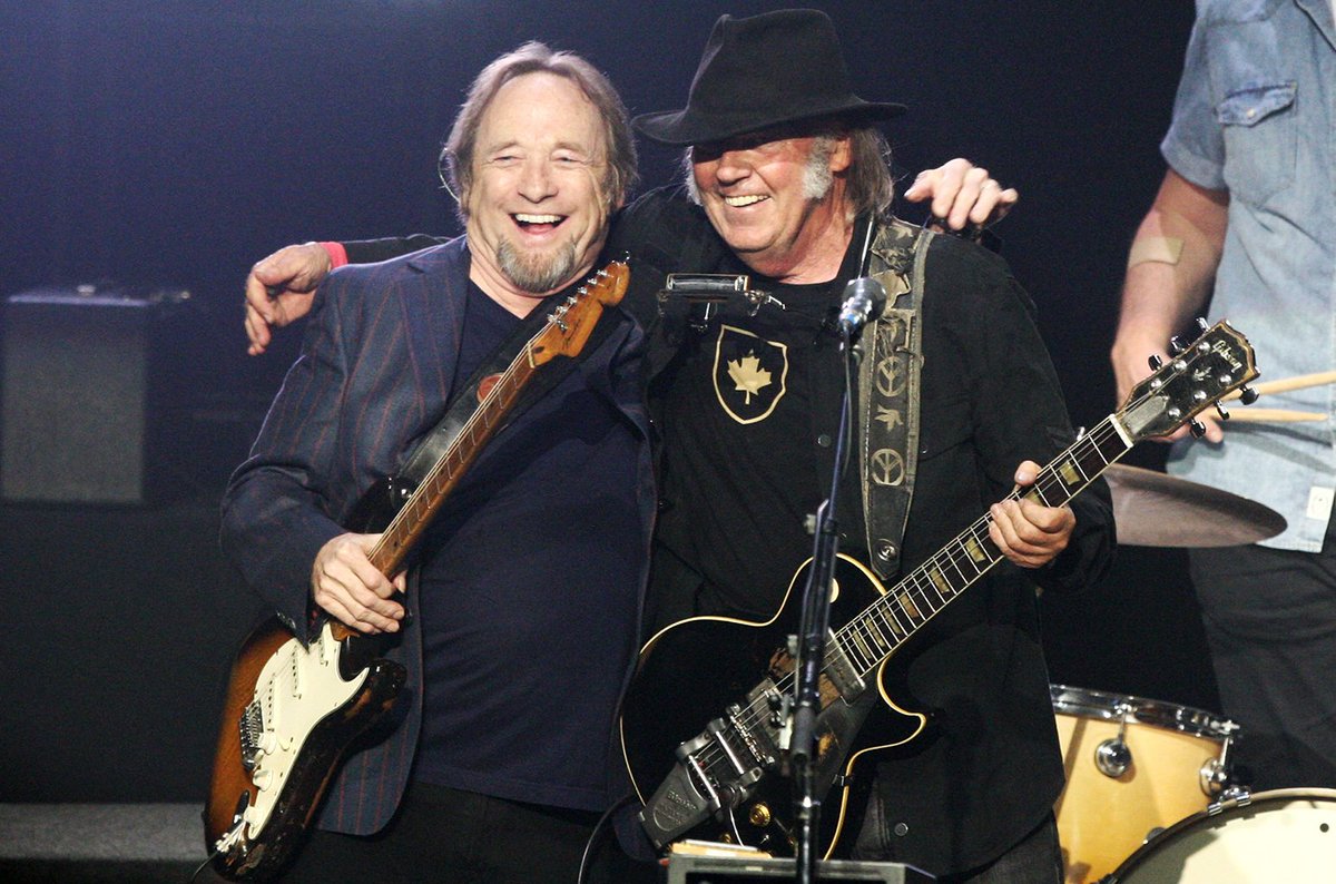 Neil Young performs with Steven Stills and The Heartbreakers reunite for first performance since Tom Petty's death blbrd.cm/a4HEYb