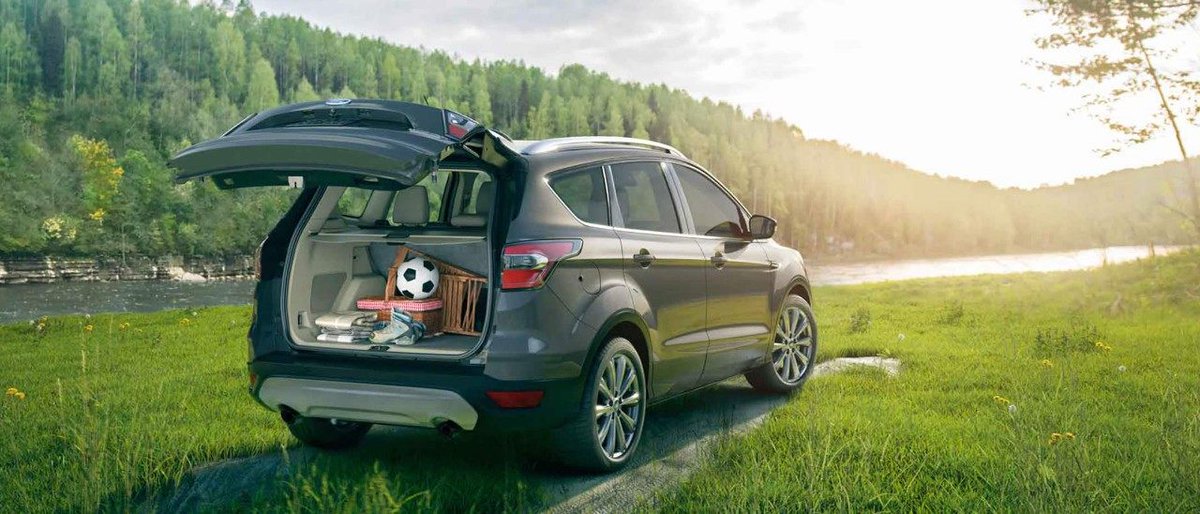 samesford's tweet photo. 2018 Ford Escape - Cargo Capacity. 
Fold down both rear seat backs for a flat load surface and 68 cu. ft. of total cargo space. Or fold down one of the 60/40 split rear seat backs and still have room for one or two passengers. https://t.co/O2MaH2uj1x