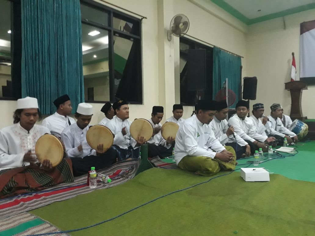 JakaGading88's tweet photo. Inilah pilihanku
Semoga menjadi pemimpin yang amanah
Kabeh Sedulur #SedulurNgaji
Kabeh Makmur
@cakimiNOW
@GusIpul_ID
@GunturPuti
@halimiskandarnu
@HadiNgusman
@Banser_CyberNU
@syukron_dosi https://t.co/8SmoSeps1q
