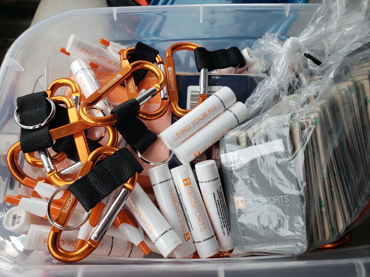Waterbugkt's tweet photo. About to give students a lift to class with a small bucket of goodies @commuterVOLS https://t.co/YYU6GXLkSL