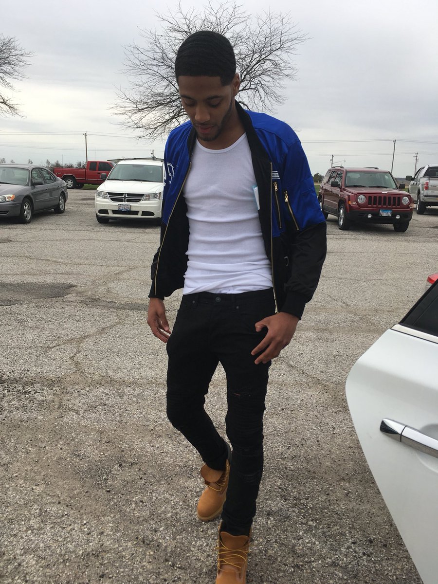 _Jonyelll's tweet photo. My brother finally free 😭🔓💯 @CashTheCoach https://t.co/zwogzMNDWL