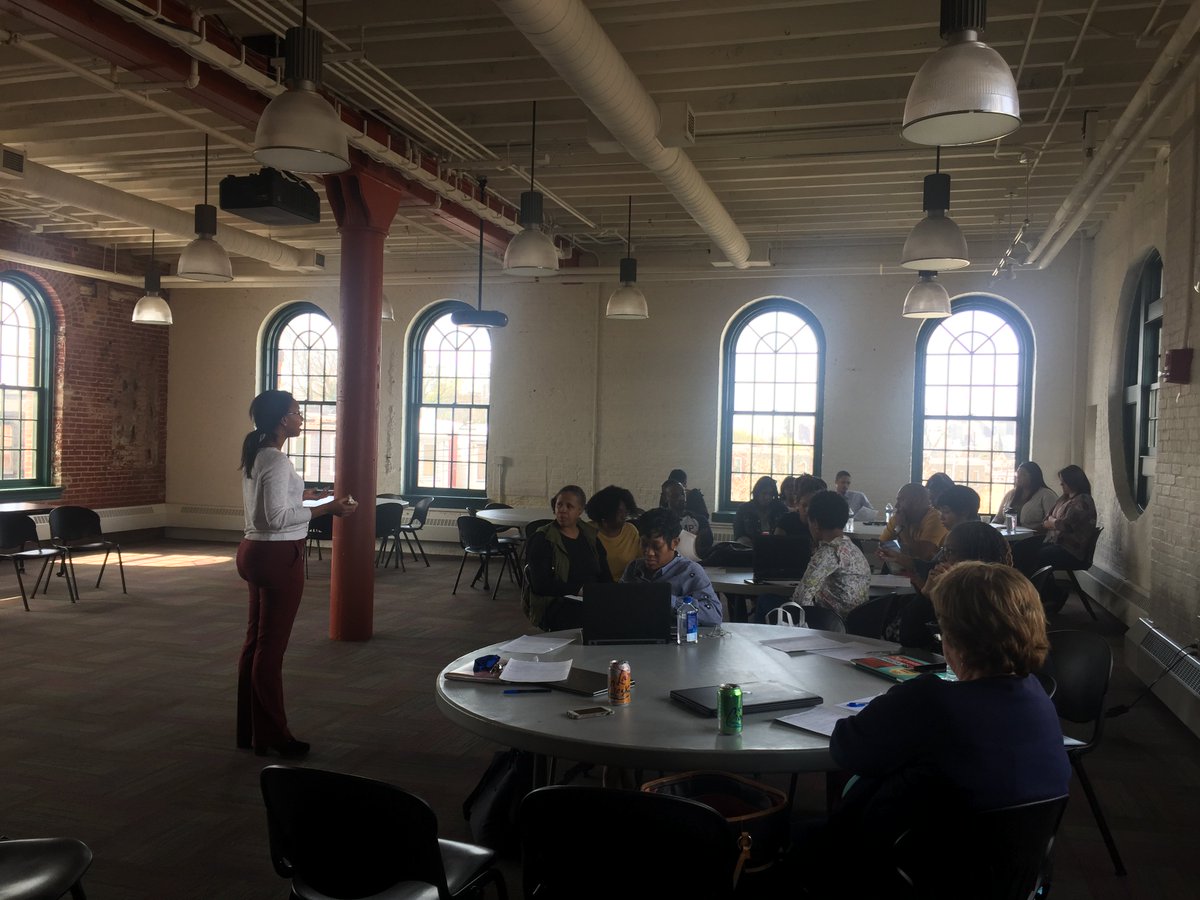 Elev8Bmore's tweet photo. Elev8 Baltimore staff receiving training on how to administer Naloxone from our partners @BMore_Healthy. It’s important for community schools coordinators and direct service staff to receive this life saving training. #bmorecs #communityschools https://t.co/1tMM240Khe