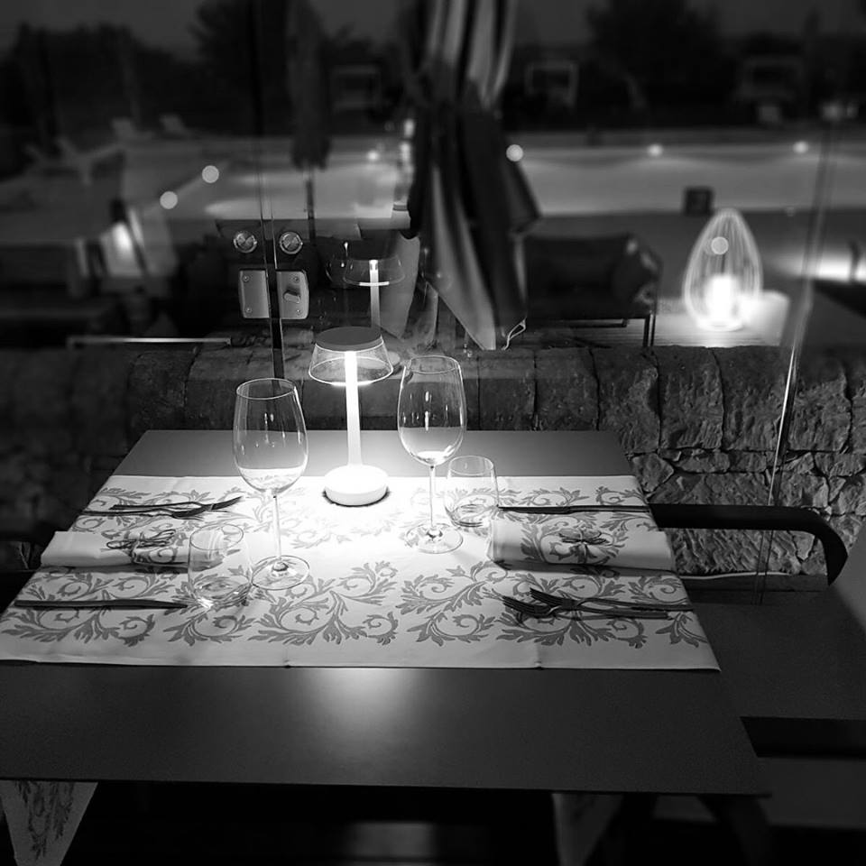 RCodarossa's tweet photo. Romantic atmosphere in Codarossa yesterday...
#masseriadellavolpe #noto #sicilia #sicily #lovesicily #livesicily #discoversicily #luxury #luxuryhotel #relais #resort #siracusa #ortigia #modica #ragusa #scicli #visitsicily #travelworld #visititaly https://t.co/9LhCdwMd0I