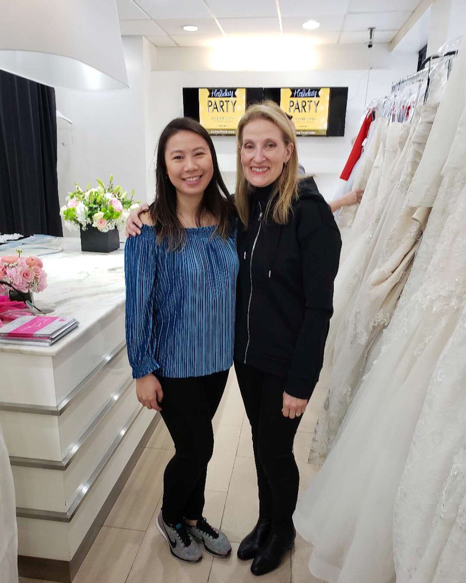 rothdesigner's tweet photo. Scenes from our bridal sample sale over the weekend 💍👰🏻✨
Beautiful bride to-be Elise standing with designer, Michelle Roth, after she found her wedding gown 🎉
#RothBride https://t.co/BLUxQw7LeG