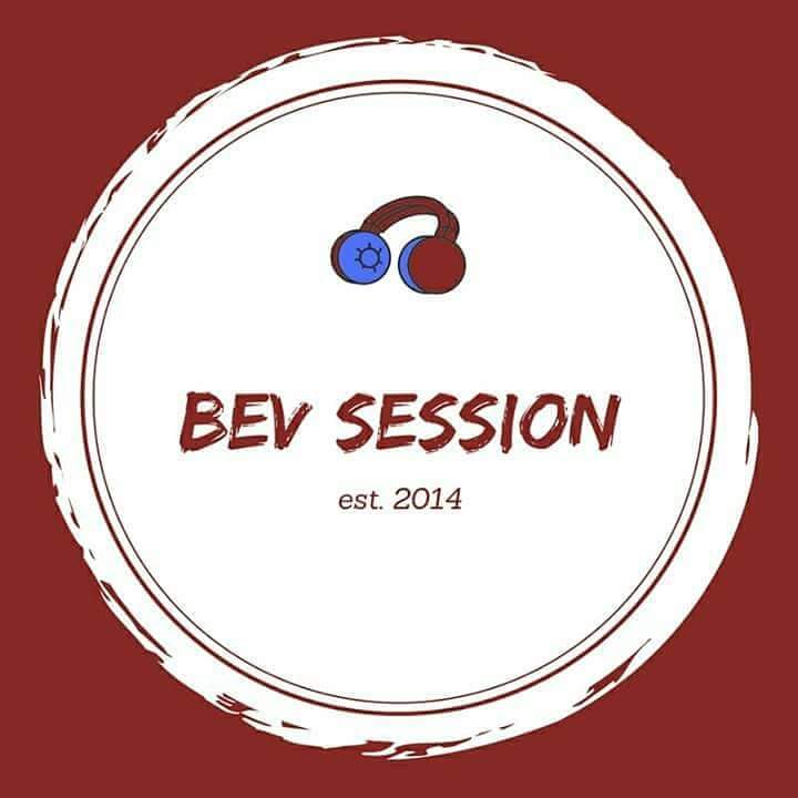 JussoulSA's tweet photo. 30 April @KofifiCafe
04 May @BracosLounge
#BevSessions
#WhatMonday?
#FMF https://t.co/IVtrAb4Kct