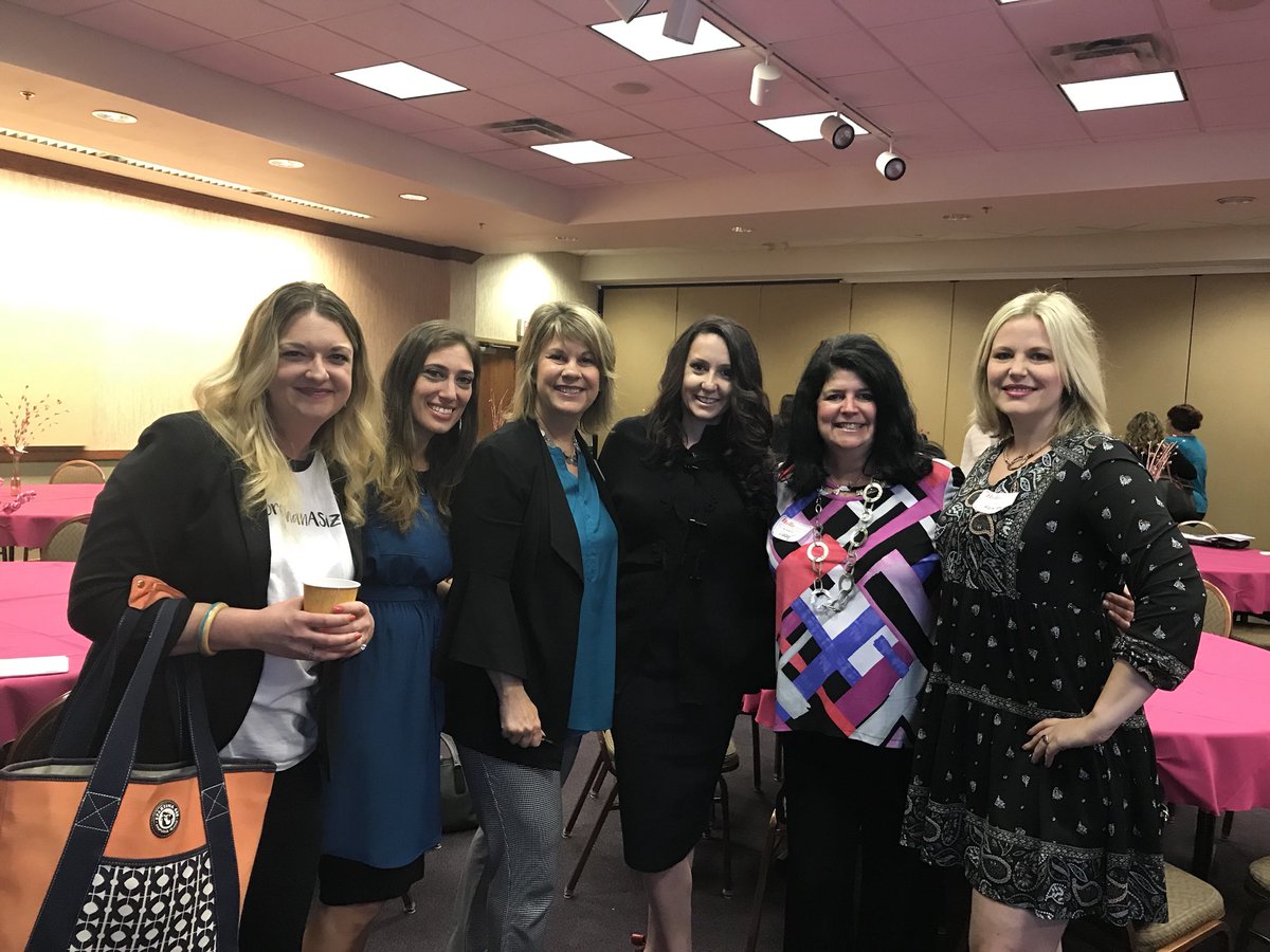 GnazzoPromotion's tweet photo. This is what we love ... connecting, having fun, enjoying friendship & embracing energy & inspiration! We are all blessed to have each other! It’s about women supporting women & each other. Follow those dreams. #CentralPennWLC #Frientorship #PRInHighGear #Success https://t.co/cRDu2NJgee