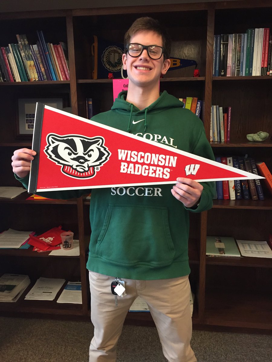ECSCollege's tweet photo. Ready to be a badger and eat cheese! @UWBadgers https://t.co/rUTFG0k0sx