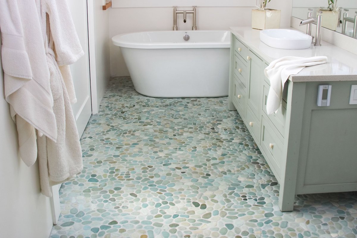 Pebbles & soft colors bring the spa into the privacy of your own master bath.
#spalikebathroom #interiordesignknox #shoplocal #newconstruction #renovation #pebbletile #bathroomremodel #softgreens #luxury #tileflooring #reno #design #inspiration