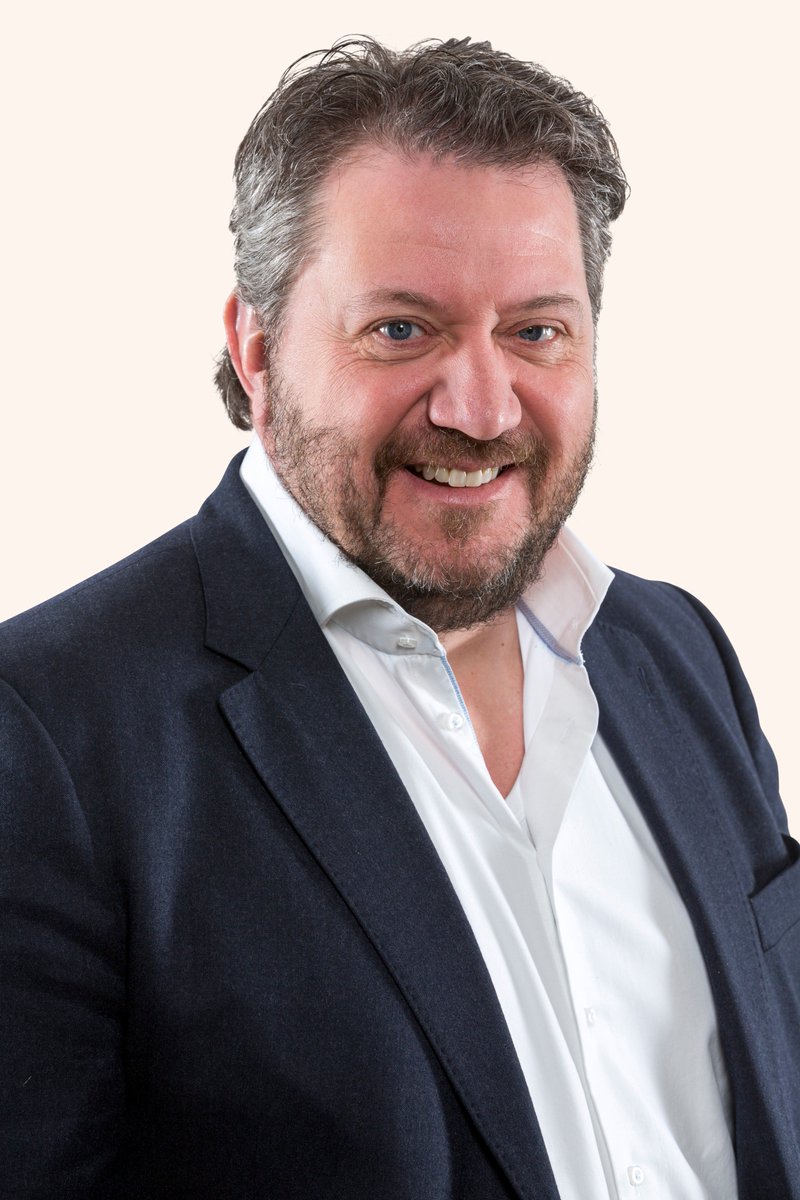 As from today CEO and founder <a href="/ThijsManders/">Thijs Manders</a> Manders will be Executive President of TMC. Emmanuel Mottrie, CEO TMC International until now, will take over the role of CEO of TMC Group. Read more: tmc-employeneurship.com/about/news/cha…