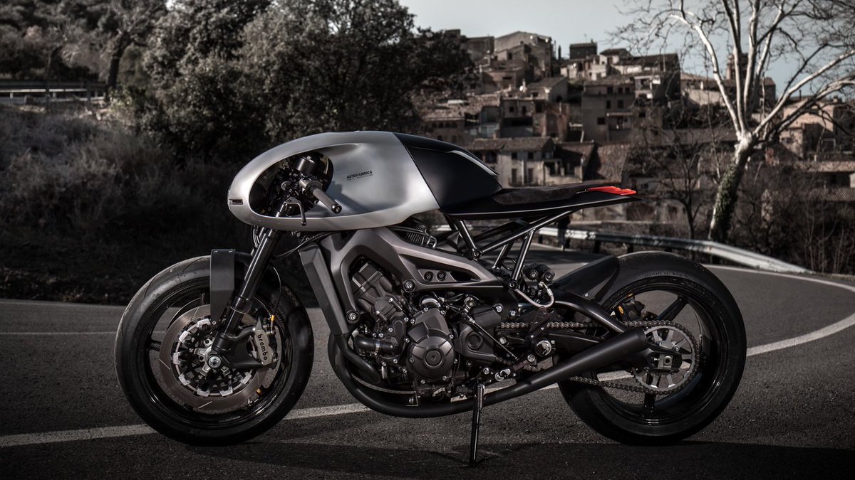 Motor1espana's tweet photo. #Yamaha presenta el proyecto #YardBuilt #Type11, de #AutoFabrica https://t.co/5Jvps2res4
#motos #custom @yamahamotoreu @Auto_Fabrica https://t.co/tlks6m9lmx