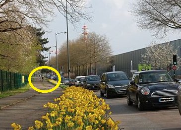 Velotaf_rennes's tweet photo. @metropolerennes @BuroTempsRennes La réponse au problème d'embouteillage se trouve dans la photo ! 😀 https://t.co/3esJGFHPo9